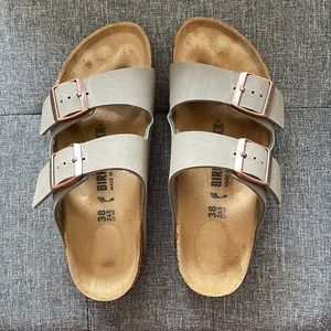 EUC Birkenstock Arizona size 38